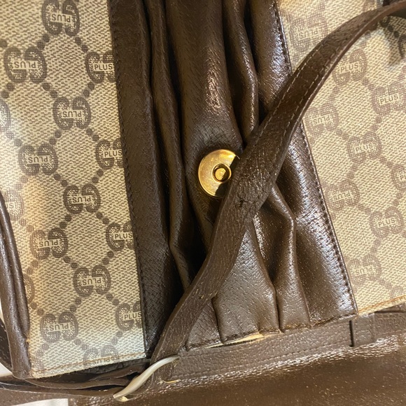 GG plus Vintage Crossbody Hard to find Bag w/ Rutched Leather - Picture 13 of 13